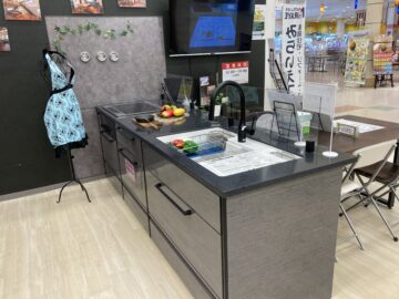 タカラのホーローキッチン展示中！！